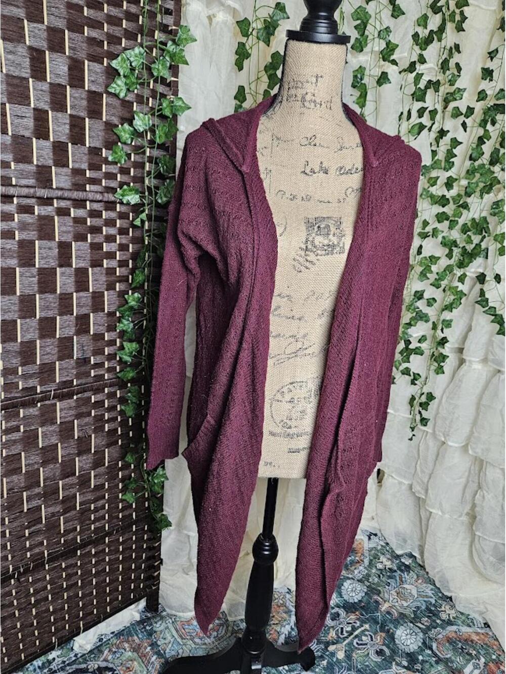 American Eagle Burgundy Hooded Cardigan Soft Knit Open Front Cozy Sweater